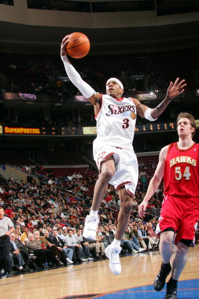 西甲豪门爆冷输球，全队状态遭媒体质疑（西甲豪强意外败北，媒体质疑全队状态）