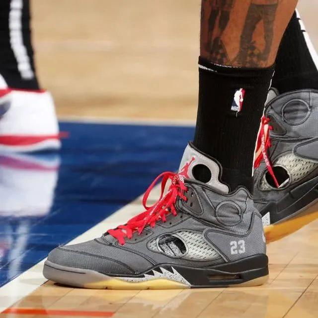 全市场：戴维表现未达尤文预期，米兰、热刺和切尔西对他感兴趣（全市场：戴维表现难达尤文预期，米兰、热刺与切尔西有意）