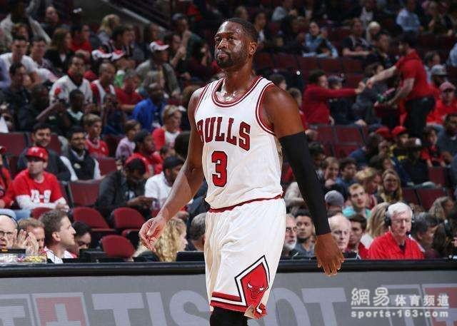 马卡：皇马患有“姆巴佩依赖症”，进攻模式重复且单一（马卡报：皇马过度依赖姆巴佩，进攻套路单一且缺乏变化）