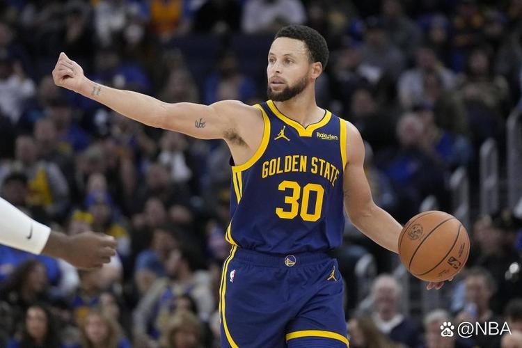 阿斯：罗马仍在关注小火柴，贝蒂斯与塞维利亚也加入竞争（阿斯：罗马追“小火柴”未停，贝蒂斯与塞维利亚加入争夺战）