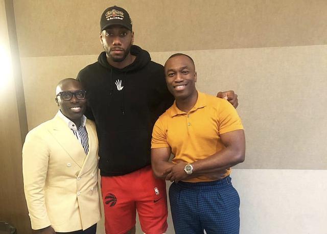 3场3球，成都B队艾孜买提当选中乙10月最佳球员／最佳青年球员（三场三球！成都B队艾孜买提包揽中乙10月最佳球员与最佳青年球员）