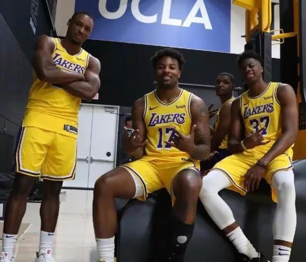 明日步行者战国王伤病：内史密斯、谢泼德等6人继续缺席（步行者明日对阵国王伤情：内史密斯、谢泼德在内6人仍将缺席）