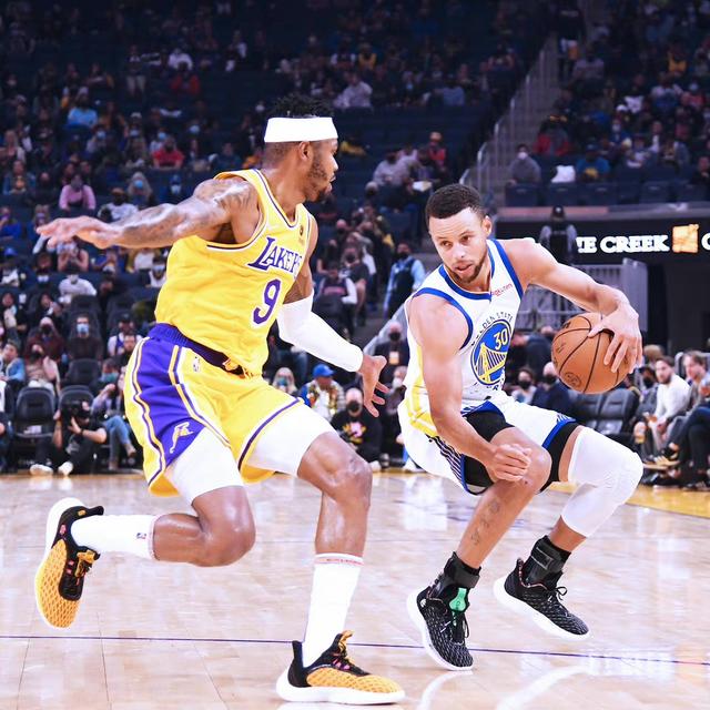 掘金主帅：将根据戈登的腿筋拉伤程度来确定具体的伤停时间（掘金主帅：戈登因腿筋拉伤的缺阵时长将视伤情而定）