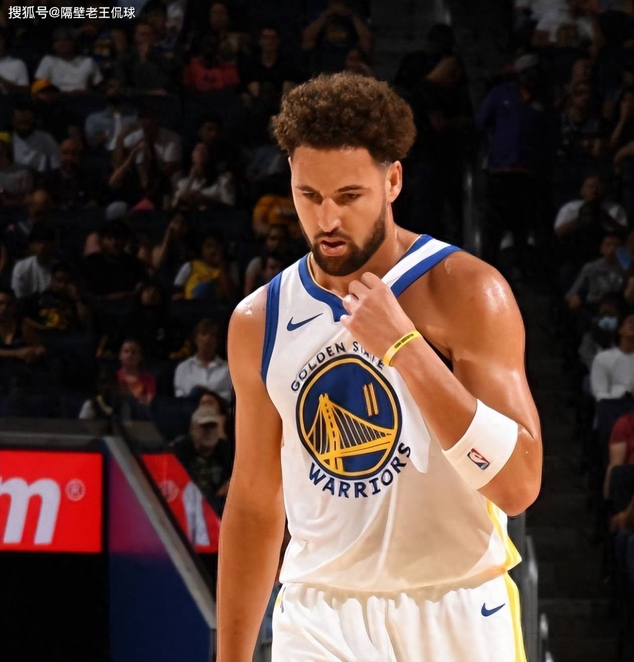 巴萨生死战来袭，法兰克福隐藏致命危机！（巴萨生死战将至，法兰克福暗藏致命隐患）